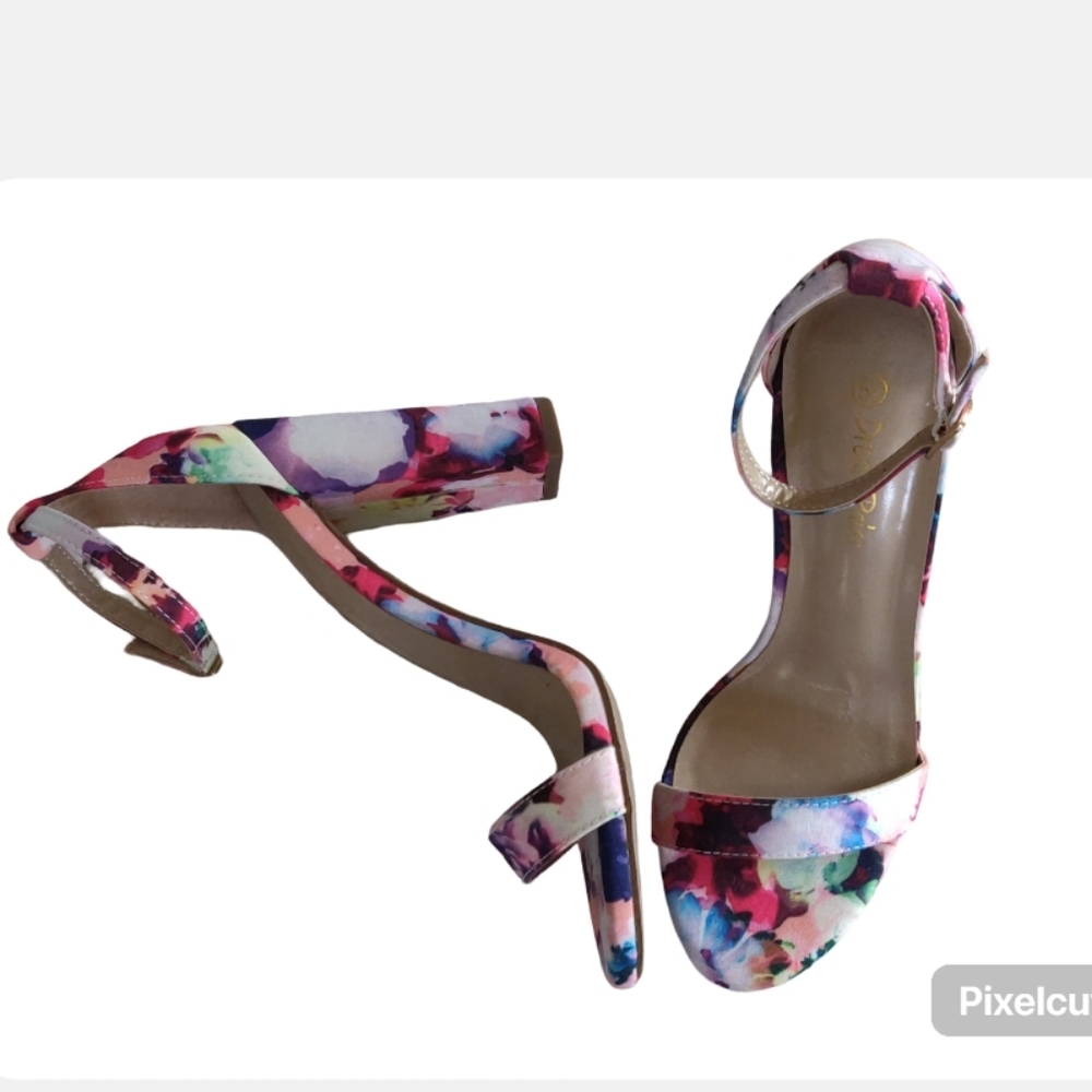 Dream Pairs Watercolor Heels.
